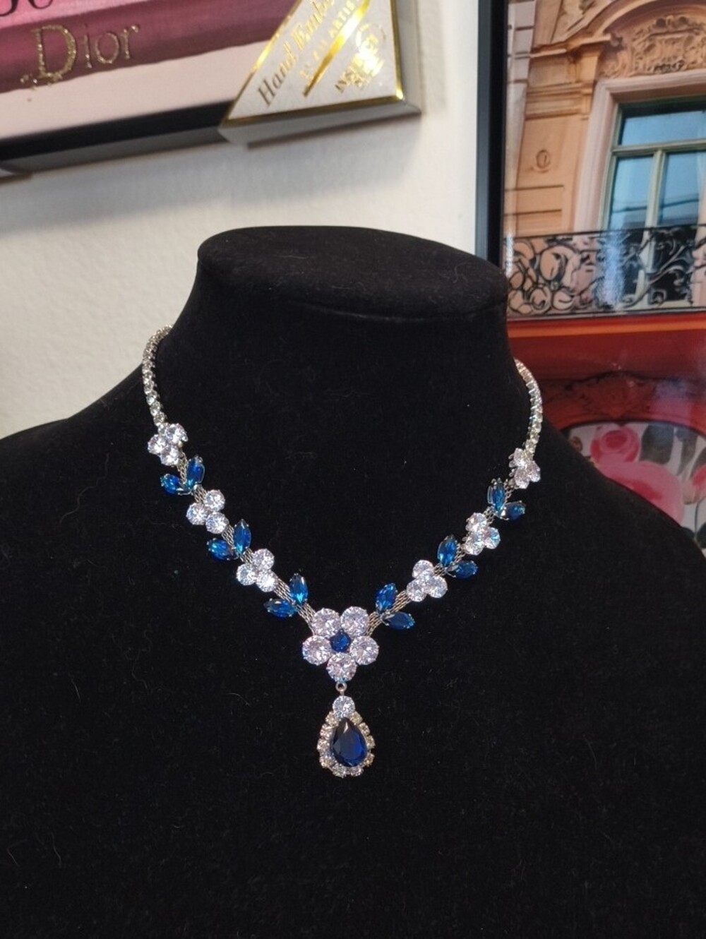 Glass Statement Necklace 16"-18"